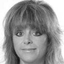 Em O'Loughlin Opens LADIES LOUNGE, Part of Melbourne Fringe, Tonight, 10/9