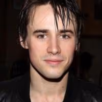Reeve Carney Lands Role on Showtime's PENNY DREADFUL