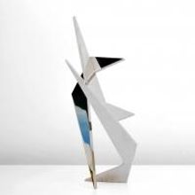 Modern Art and Minimalist Sculptures from Estate Artist Larry Mohr Up for Auction…
