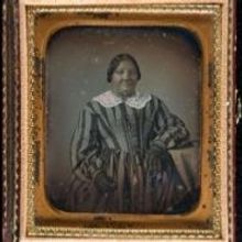 Painted Bride Stages IF SHE STOOD, Now thru 5/5