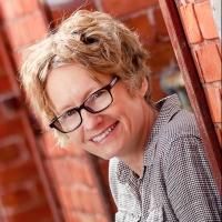 Author Amy Stewart Visits Albuquerque's Bookworks for THE DRUNKEN BOTANIST Tour Today