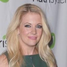 Photo Coverage: Melissa Joan Hart Signs New Memoir- 'Melissa Explains it All'