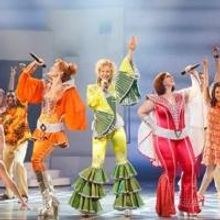 BWW Reviews: MAMMA MIA! at Kingsbury Hall is Crowd-Pleasing Fun