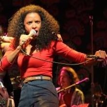 Review - 'Getting My Act Together' Surfs Feminism's Second Wave