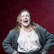 BWW Reviews: Mother Courage Conquers at Arena Stage; Kathleen Turner Shines Among a S