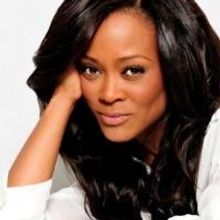 Robin Givens to Host the YWCA USA Women of Distinction Awards Gala
