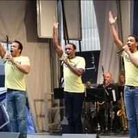 Photo Coverage: Broadway Unites! Casts of BEAUTIFUL, ROCKY, CABARET & More Perform at STARS IN THE ALLEY