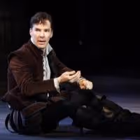 Barbican Theatre's Benedict Cumberbatch-Led HAMLET to Screen via National Theatre…