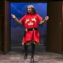 Photo Flash: First Look at The Acting Company & Guthrie's MACBETH and A CONNECTICUT Y