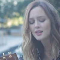 STAGE TUBE: OF MICE AND MEN's Leighton Meester Covers Fleetwood Mac with Dana… Video