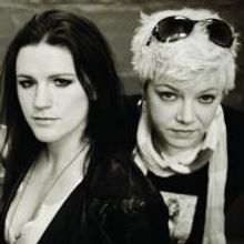 BWW Interviews: Carrie Manolakos and Carrie Cimma Talk LIZZIE Album