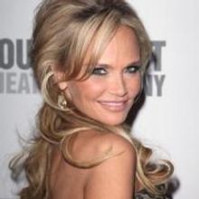 Kristin Chenoweth & 30 ROCK's Katrina Bowden Sign on for Indie Flick HARD SELL