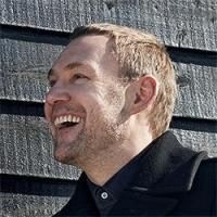 David Gray and Amos Lee Play Radio City Music Hall Tonight