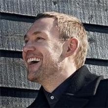 David Gray and Amos Lee Play Radio City Music Hall Tonight
