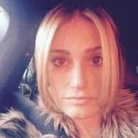Idina Menzel's Stylist Reveals Why the Star Went Blonde