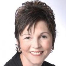 THE FRIDAY FIVE: Caroline Davis from TWAIN AND SHAW DO LUNCH