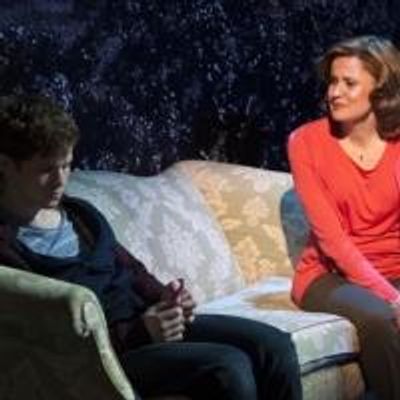 BWW Reviews:  KID VICTORY Haunts at Signature Theatre