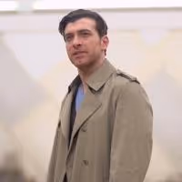 TV: Behind the Scenes with the Stars of DOCTOR ZHIVAGO - Leading Man Tam Mutu! Video