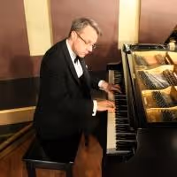 BWW Reviews: RHAPSODY IN GERSHWIN a Tribute to the Gershwin Brothers Opens at…