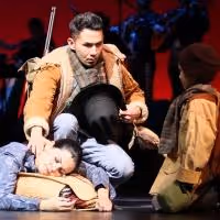 BWW Reviews: CRUZAR LA CARA DE LA LUNA - A Crowd-Pleasing Exercise in Pop Opera