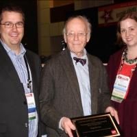 Eugene Lee Accepts USITT Distinguished Achievement Award in Scene Design