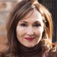 SNL's Nora Dunn Hosts MYTHS AND LEGENDS Fundraiser Tonight