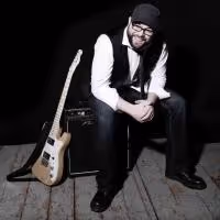 Frank Viele Kicks Off FALL YOUR WAY Tour Today