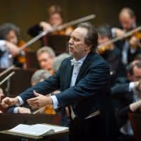 The Leipzig Gewandhaus Orchestra Presents a Concert that Commemorates the 25th…
