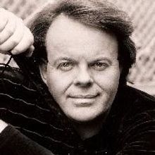 Kelly Briggs Brings Concert to Pitman, 11/09