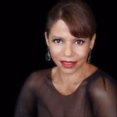 BWW Reviews: Film & TV Actor GLORIA REUBEN Also Conquers Cabaret With Her Seductive CD Release Show at the Metropolitan Room