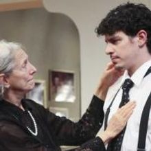 BWW Reviews: Philadelphia Theatre Company's 4000 MILES