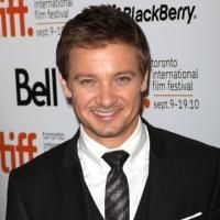 Jeremy Renner to Star Opposite Amy Adams in Sci-Fi Film STORY OF YOUR LIFE