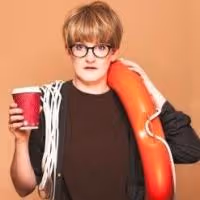 EDINBURGH 2014 - BWW Reviews: DON'T WORRY GUYS, IT'S SARAH CAMPBELL, Cabaret…