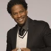D.L. Hughley, Gerald Kelly, Colin Jost & More Set for Carolines On Broadway In July