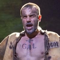 BWW Reviews: Disappointing LES MISERABLES Revival Trudges to Broadway
