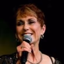 Photo Coverage: Amanda McBroom Brings A VALENTINE ROSE to Cafe Carlyle
