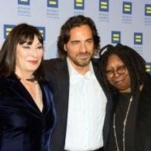Photo Coverage: Whoopi Goldberg, Cheyenne Jackson, and More at HRC Gala