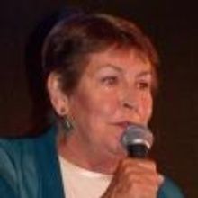 BWW Reviews: Helen Reddy Makes Triumphant Return to Singing at the Canyon Club