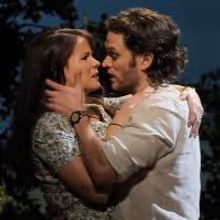BWW Flashback: THE BRIDGES OF MADISON COUNTY Closes on Broadway Today