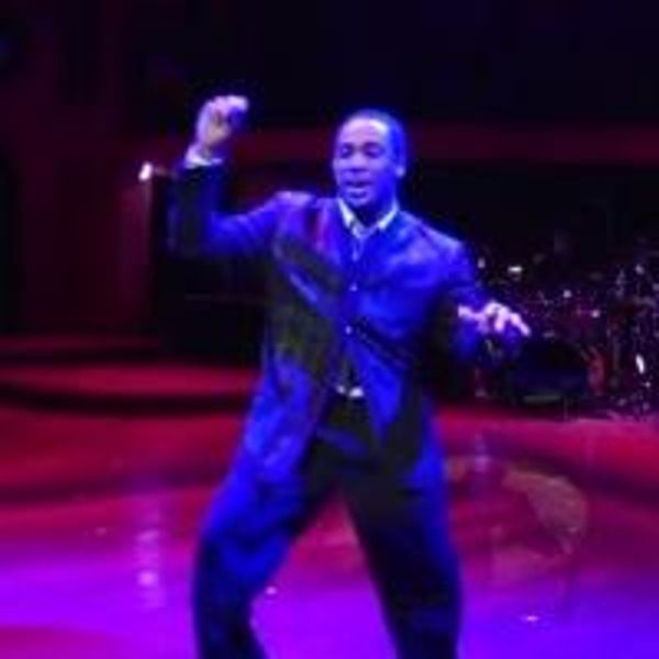 STAGE TUBE: First Look at Highlights of Black Ensemble Theater's GOLDEN SOUL - Chicago Theater Video
