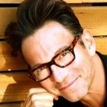 BWW Reviews: Singer Cortes Alexander Returns to Sterling's with a Swell Noel