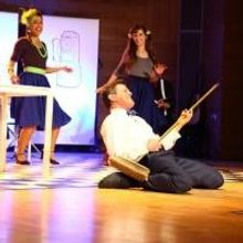 English On Stage Presents TOM'S DINER Tonight