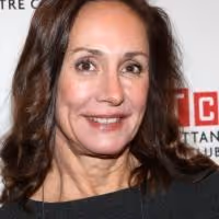 Laurie Metcalf Will be Honored at Steppenwolf Salutes Women in the Arts in 2015