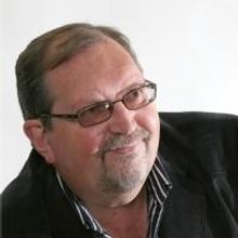 KERSFEES SKOUSPEL BRING HULDE AAN NELSON MANDELA