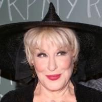 Photo Coverage: Bette Midler Hosts 19th Annual Hulaween Gala: Fellini Hulaweeni