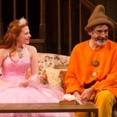 BWW Reviews: Durang Gets Laughs with Chekhov Themes in VANYA & SONIA & MASHA & SPIKE at Hartford Stage