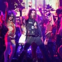 BWW Reviews: Touring Cast of ROCK OF AGES Ignites Audience at Wolf Trap's Filene…
