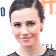 Linda Cardellini Signs on for DADDY'S HOME with Will Ferrell & Mark Wahlberg