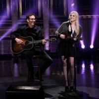 VIDEO: Meghan Trainor Performs Acoustic Version of 'Lips Are Movin' on TONIGHT Video