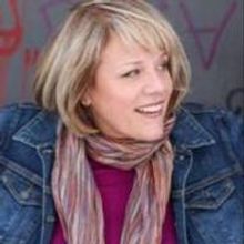 BWW Reviews: Kim Grogg Takes Cabaret Crowd 'Where the Love Is' Amidst Casual Elegance